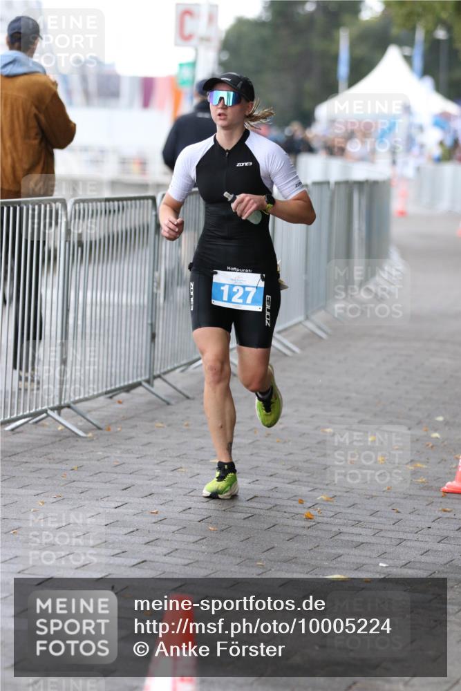 16.08.2026 - KN Förde Triathlon 2026 Antke Förster http://msf.ph/oto/10005224 16.08.2026 10:15:47 Laufen 3, 127 meine-sportfotos.de