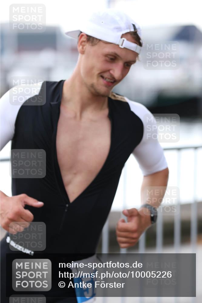 16.08.2026 - KN Förde Triathlon 2026 Antke Förster http://msf.ph/oto/10005226 16.08.2026 13:39:39 Laufen 5 meine-sportfotos.de