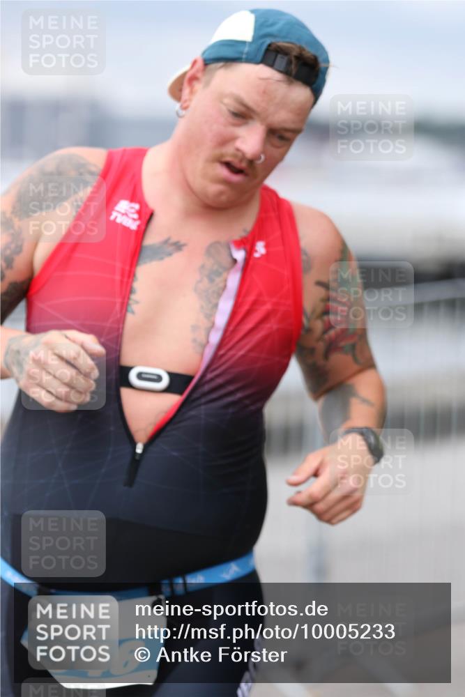 16.08.2026 - KN Förde Triathlon 2026 Antke Förster http://msf.ph/oto/10005233 16.08.2026 11:55:37 Laufen 346, 200 meine-sportfotos.de