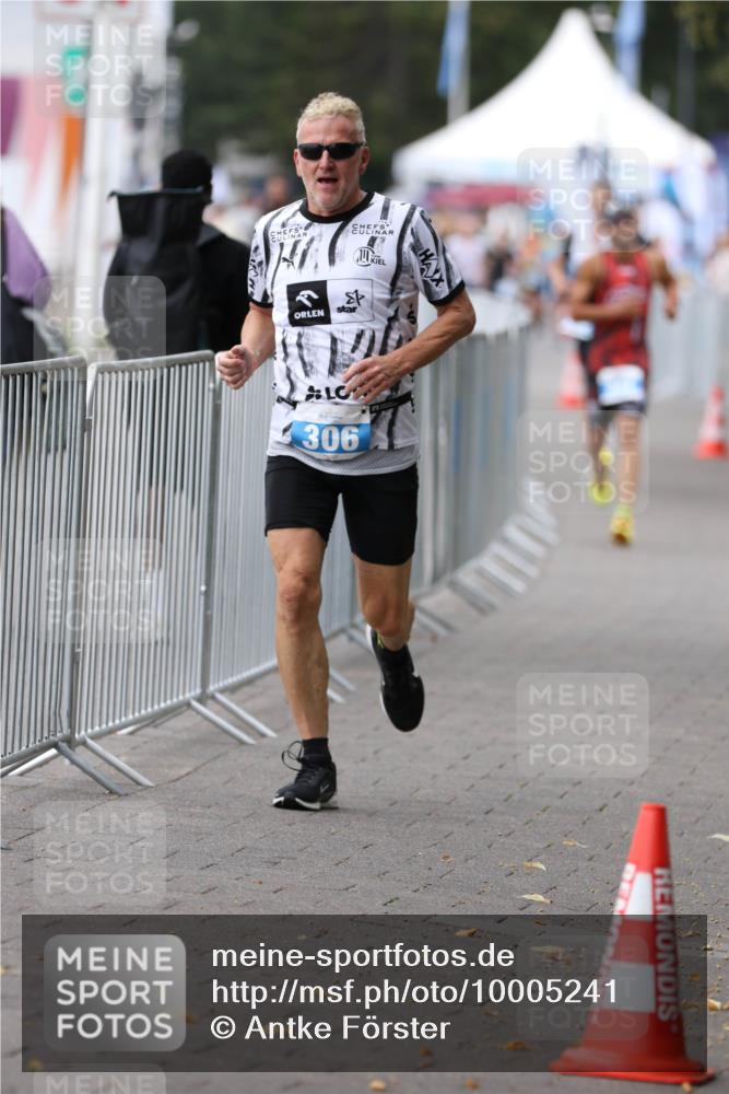 16.08.2026 - KN Förde Triathlon 2026 Antke Förster http://msf.ph/oto/10005241 16.08.2026 11:55:45 Laufen 306 meine-sportfotos.de