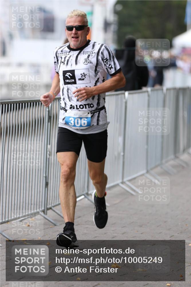 16.08.2026 - KN Förde Triathlon 2026 Antke Förster http://msf.ph/oto/10005249 16.08.2026 11:55:46 Laufen 306 meine-sportfotos.de