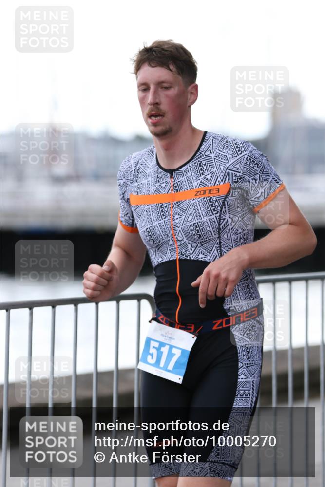 16.08.2026 - KN Förde Triathlon 2026 Antke Förster http://msf.ph/oto/10005270 16.08.2026 13:39:52 Laufen 517, 3, 3, 3 meine-sportfotos.de