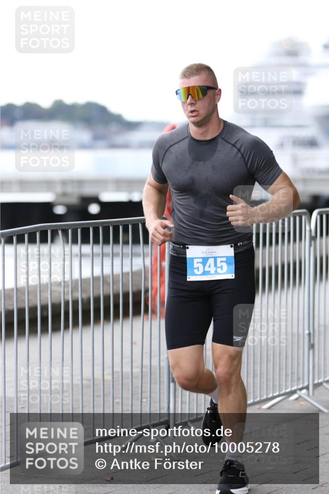 16.08.2026 - KN Förde Triathlon 2026 Antke Förster http://msf.ph/oto/10005278 16.08.2026 13:39:54 Laufen 545 meine-sportfotos.de