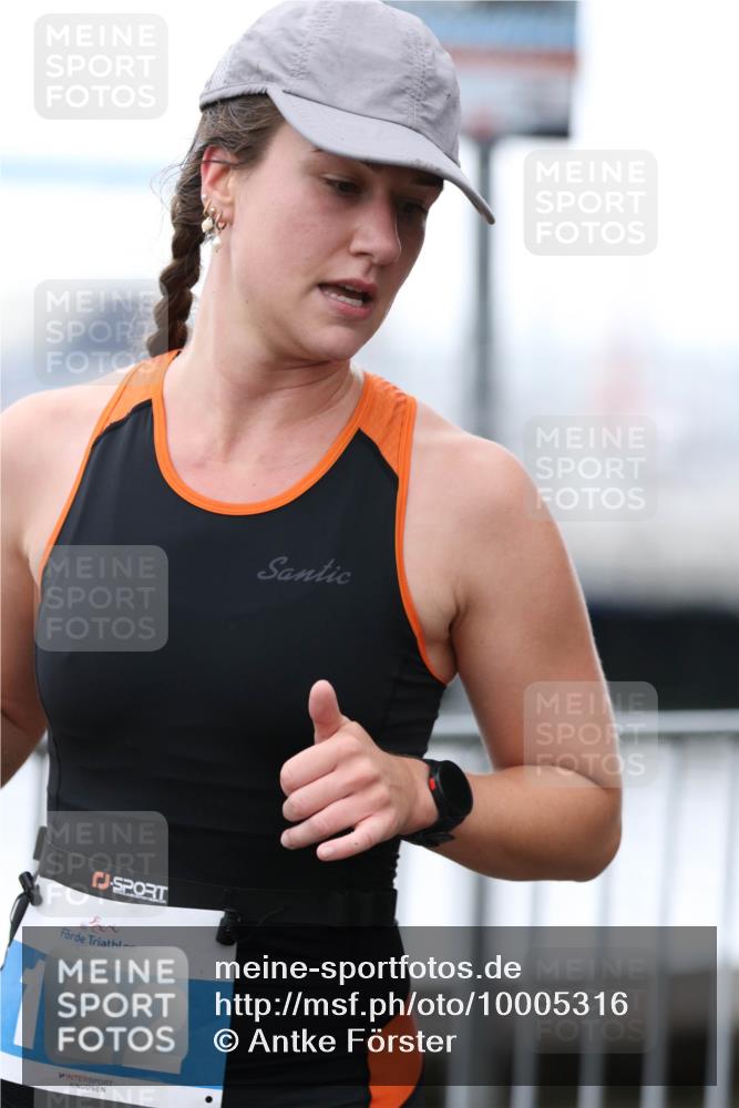 16.08.2026 - KN Förde Triathlon 2026 Antke Förster http://msf.ph/oto/10005316 16.08.2026 10:16:22 Laufen 2026, 122 meine-sportfotos.de