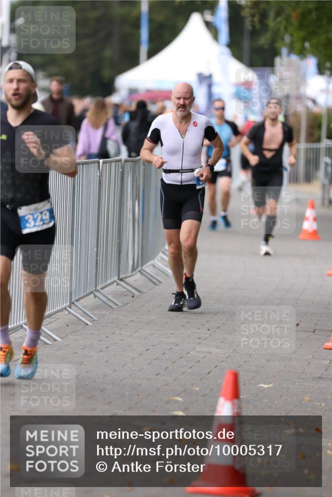 16.08.2026 - KN Förde Triathlon 2026 Antke Förster http://msf.ph/oto/10005317 16.08.2026 11:56:07 Laufen 329 meine-sportfotos.de