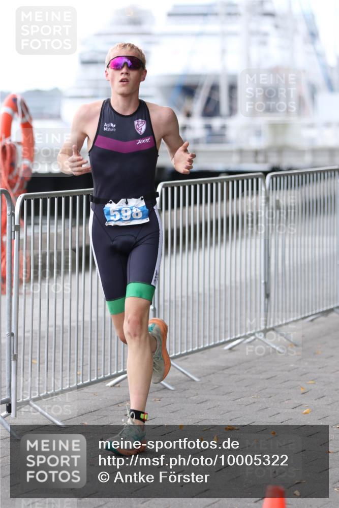 16.08.2026 - KN Förde Triathlon 2026 Antke Förster http://msf.ph/oto/10005322 16.08.2026 13:40:08 Laufen 598, 100 meine-sportfotos.de