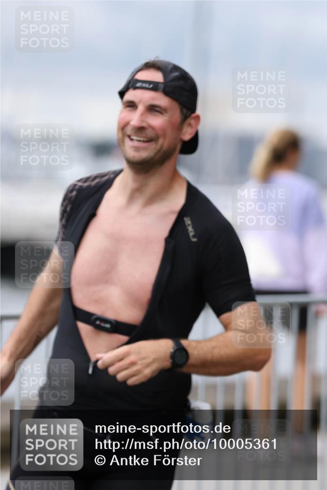 16.08.2026 - KN Förde Triathlon 2026 Antke Förster http://msf.ph/oto/10005361 16.08.2026 11:56:17 Laufen  meine-sportfotos.de