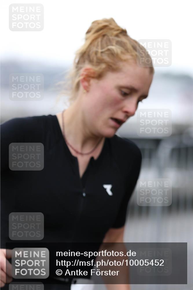 16.08.2026 - KN Förde Triathlon 2026 Antke Förster http://msf.ph/oto/10005452 16.08.2026 10:17:04 Laufen  meine-sportfotos.de