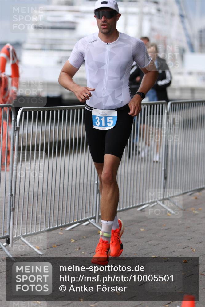 16.08.2026 - KN Förde Triathlon 2026 Antke Förster http://msf.ph/oto/10005501 16.08.2026 11:56:57 Laufen 315 meine-sportfotos.de
