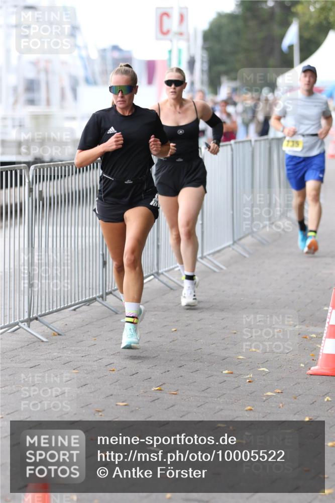 16.08.2026 - KN Förde Triathlon 2026 Antke Förster http://msf.ph/oto/10005522 16.08.2026 13:41:10 Laufen 735 meine-sportfotos.de