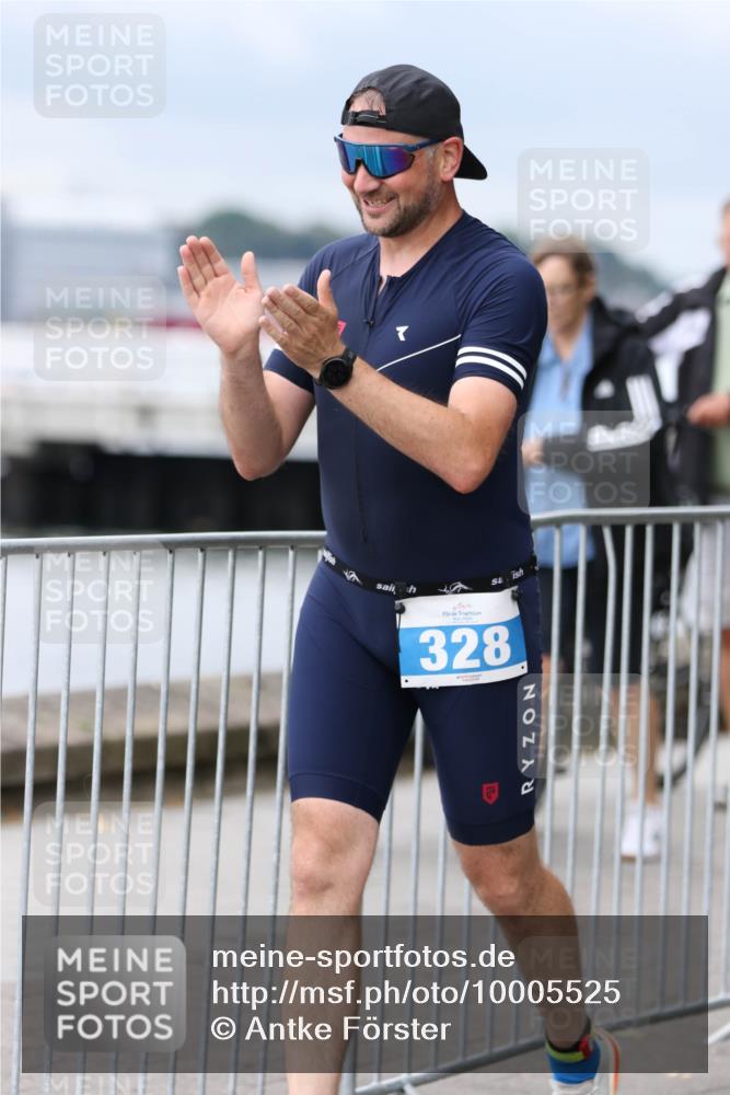 16.08.2026 - KN Förde Triathlon 2026 Antke Förster http://msf.ph/oto/10005525 16.08.2026 11:57:07 Laufen 328 meine-sportfotos.de