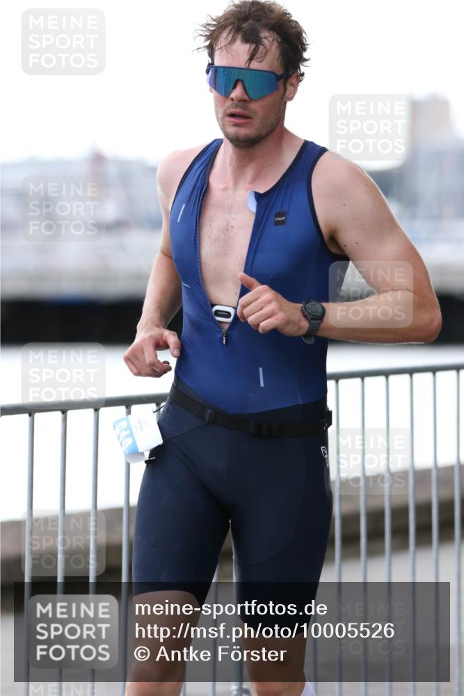 16.08.2026 - KN Förde Triathlon 2026 Antke Förster http://msf.ph/oto/10005526 16.08.2026 13:41:11 Laufen  meine-sportfotos.de