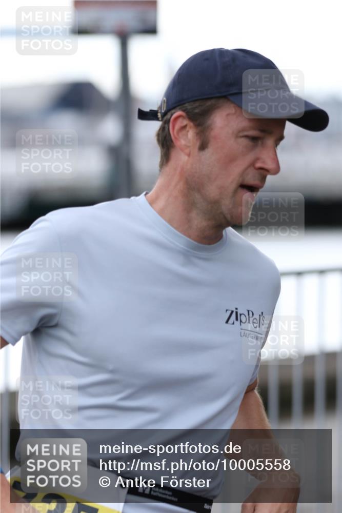 16.08.2026 - KN Förde Triathlon 2026 Antke Förster http://msf.ph/oto/10005558 16.08.2026 13:41:17 Laufen 2026 meine-sportfotos.de