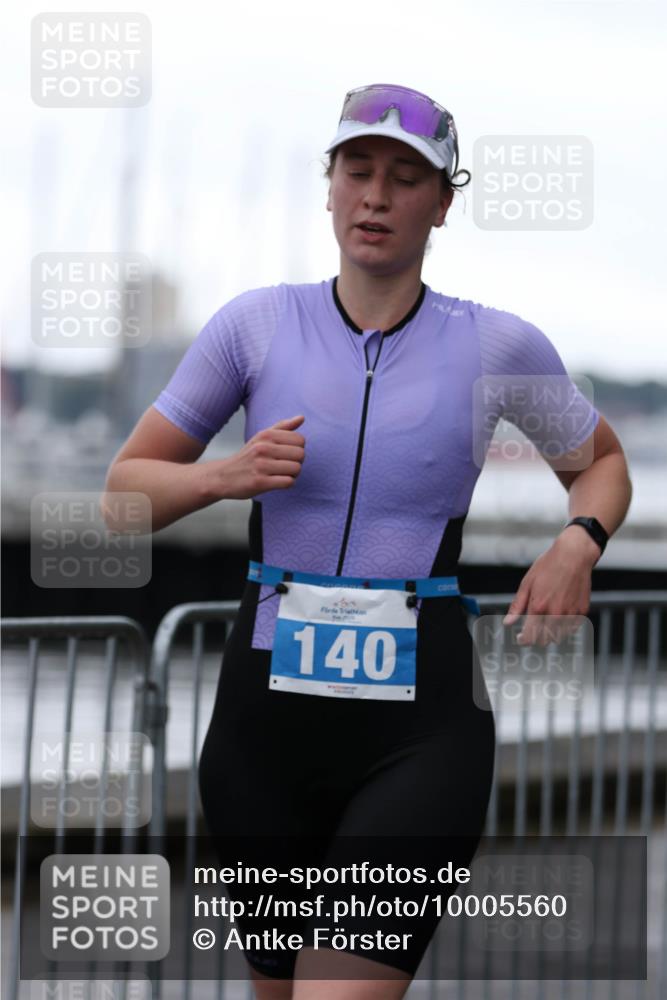 16.08.2026 - KN Förde Triathlon 2026 Antke Förster http://msf.ph/oto/10005560 16.08.2026 10:17:44 Laufen 140 meine-sportfotos.de