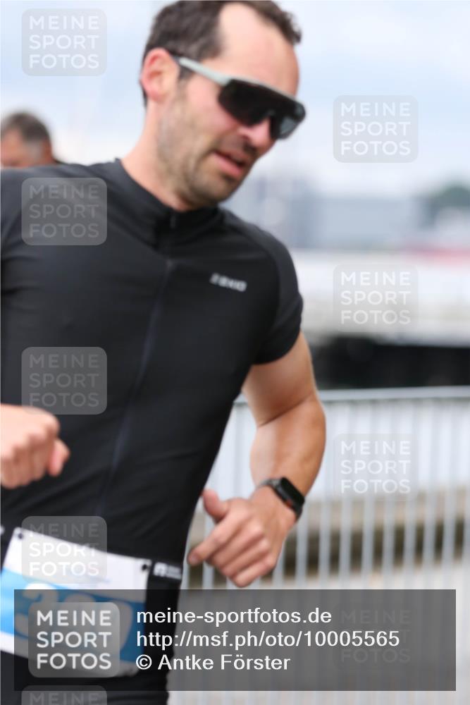 16.08.2026 - KN Förde Triathlon 2026 Antke Förster http://msf.ph/oto/10005565 16.08.2026 11:57:15 Laufen 399, 2040 meine-sportfotos.de
