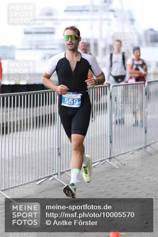 16.08.2026 - KN Förde Triathlon 2026 Antke Förster http://msf.ph/oto/10005570 16.08.2026 13:41:35 Laufen 559 meine-sportfotos.de