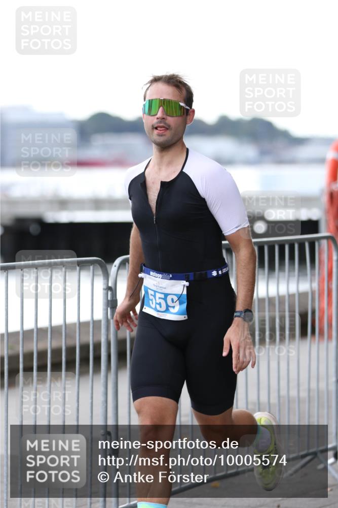 16.08.2026 - KN Förde Triathlon 2026 Antke Förster http://msf.ph/oto/10005574 16.08.2026 13:41:36 Laufen 559 meine-sportfotos.de