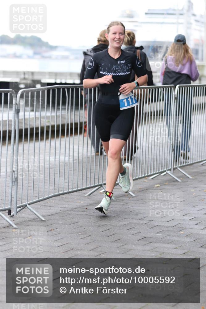 16.08.2026 - KN Förde Triathlon 2026 Antke Förster http://msf.ph/oto/10005592 16.08.2026 10:17:53 Laufen 111 meine-sportfotos.de