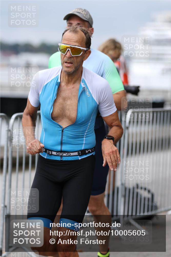 16.08.2026 - KN Förde Triathlon 2026 Antke Förster http://msf.ph/oto/10005605 16.08.2026 11:57:29 Laufen  meine-sportfotos.de