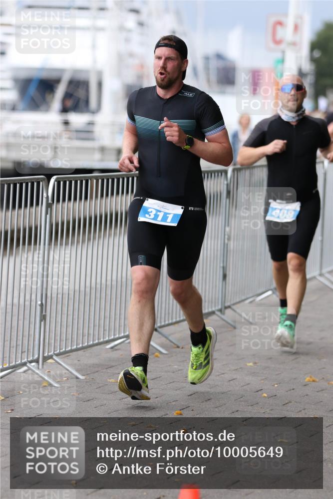 16.08.2026 - KN Förde Triathlon 2026 Antke Förster http://msf.ph/oto/10005649 16.08.2026 11:57:42 Laufen 408, 311 meine-sportfotos.de