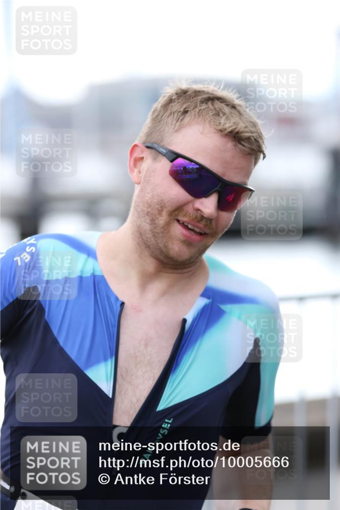 16.08.2026 - KN Förde Triathlon 2026 Antke Förster http://msf.ph/oto/10005666 16.08.2026 13:42:09 Laufen  meine-sportfotos.de
