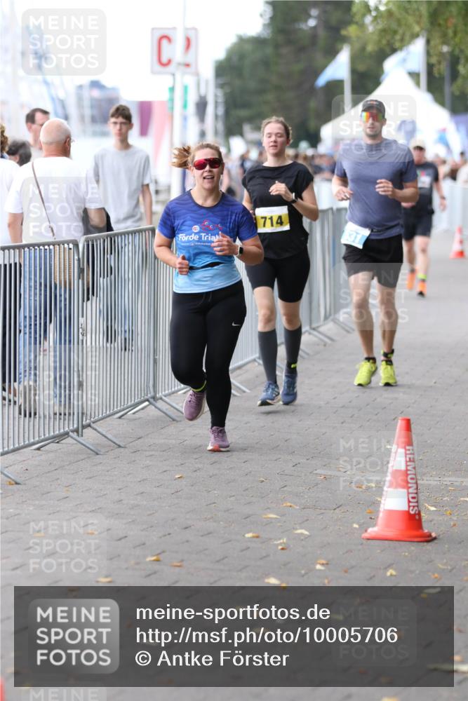 16.08.2026 - KN Förde Triathlon 2026 Antke Förster http://msf.ph/oto/10005706 16.08.2026 13:42:37 Laufen 714 meine-sportfotos.de