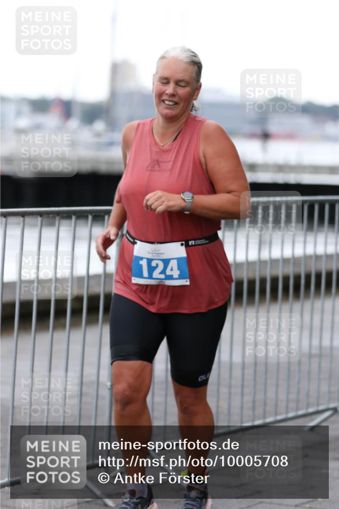 16.08.2026 - KN Förde Triathlon 2026 Antke Förster http://msf.ph/oto/10005708 16.08.2026 10:18:15 Laufen 124 meine-sportfotos.de