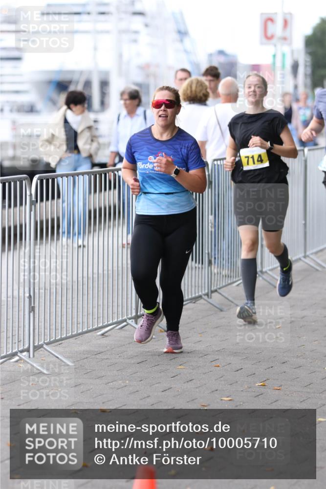 16.08.2026 - KN Förde Triathlon 2026 Antke Förster http://msf.ph/oto/10005710 16.08.2026 13:42:39 Laufen 714 meine-sportfotos.de