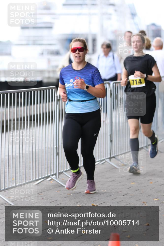 16.08.2026 - KN Förde Triathlon 2026 Antke Förster http://msf.ph/oto/10005714 16.08.2026 13:42:40 Laufen 714 meine-sportfotos.de