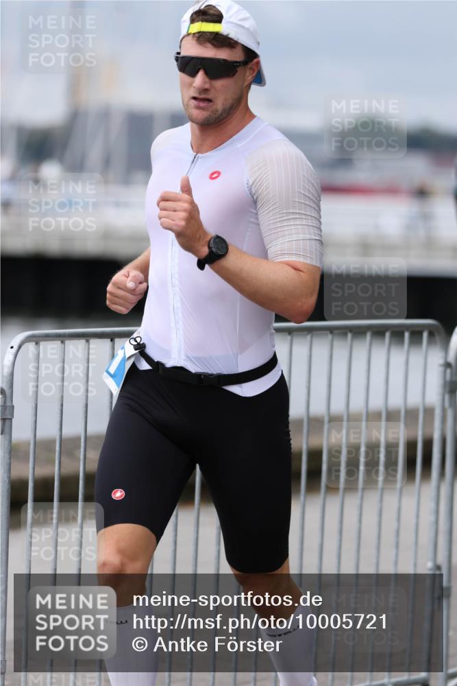 16.08.2026 - KN Förde Triathlon 2026 Antke Förster http://msf.ph/oto/10005721 16.08.2026 11:58:00 Laufen  meine-sportfotos.de