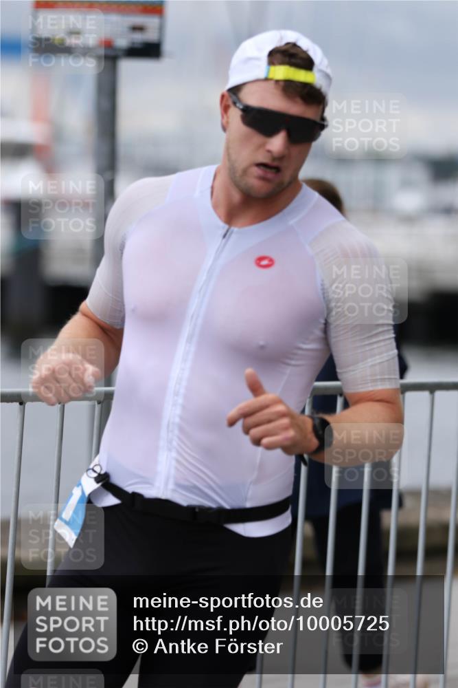 16.08.2026 - KN Förde Triathlon 2026 Antke Förster http://msf.ph/oto/10005725 16.08.2026 11:58:01 Laufen  meine-sportfotos.de
