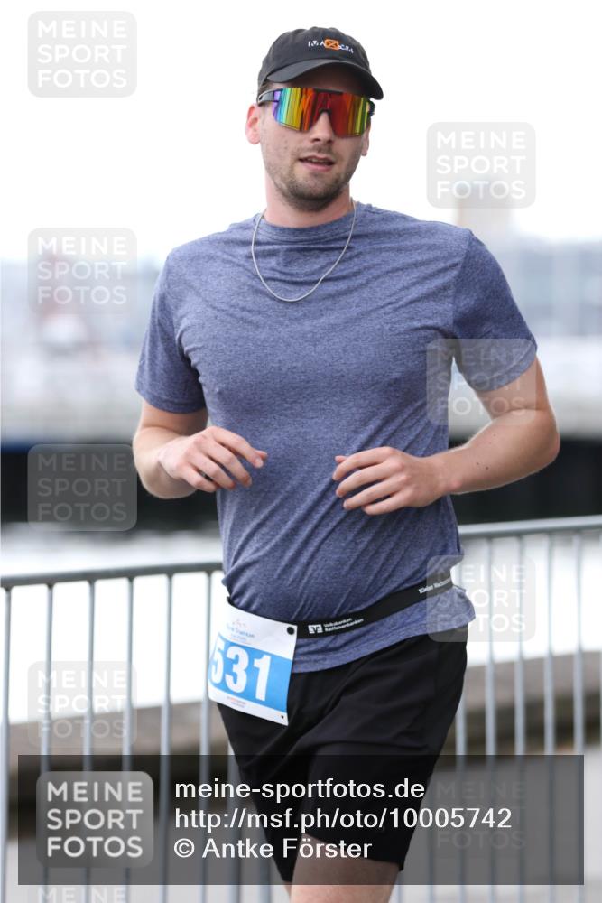 16.08.2026 - KN Förde Triathlon 2026 Antke Förster http://msf.ph/oto/10005742 16.08.2026 13:42:45 Laufen 631 meine-sportfotos.de