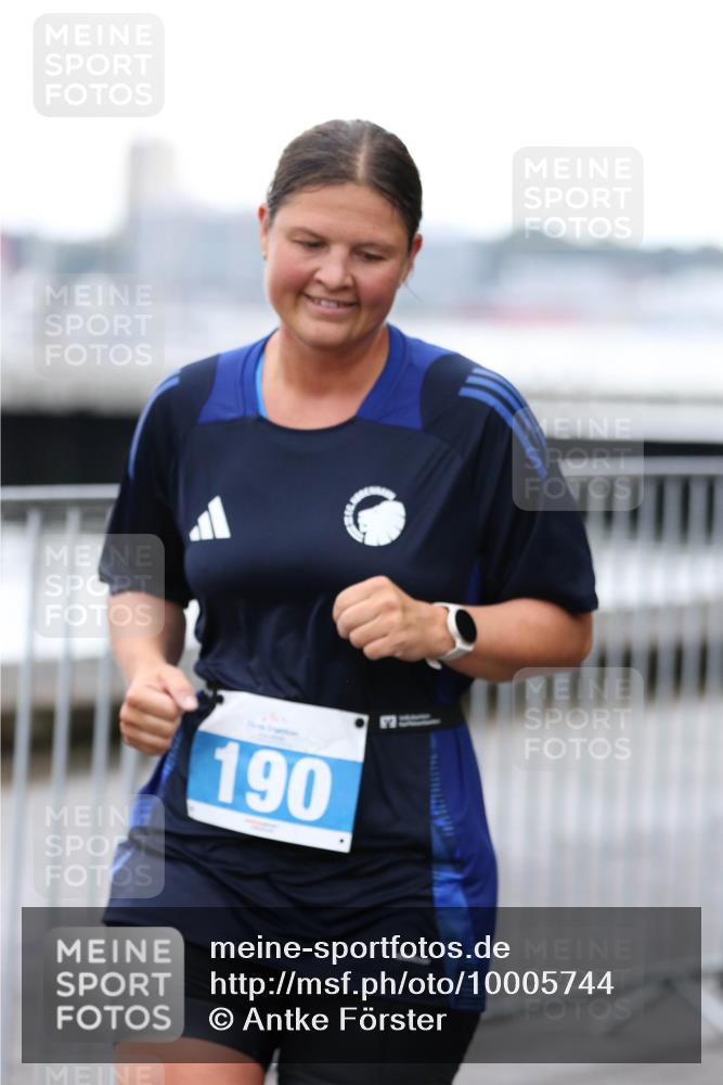 16.08.2026 - KN Förde Triathlon 2026 Antke Förster http://msf.ph/oto/10005744 16.08.2026 10:18:24 Laufen 190 meine-sportfotos.de