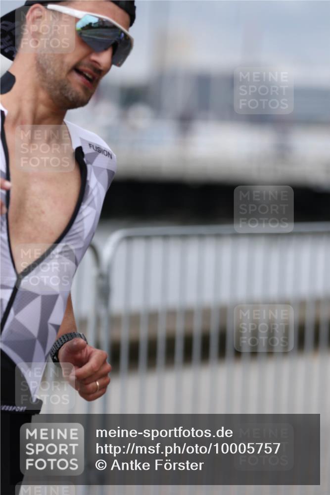 16.08.2026 - KN Förde Triathlon 2026 Antke Förster http://msf.ph/oto/10005757 16.08.2026 11:58:10 Laufen  meine-sportfotos.de