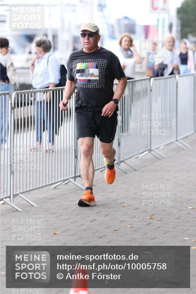 16.08.2026 - KN Förde Triathlon 2026 Antke Förster http://msf.ph/oto/10005758 16.08.2026 13:42:49 Laufen  meine-sportfotos.de