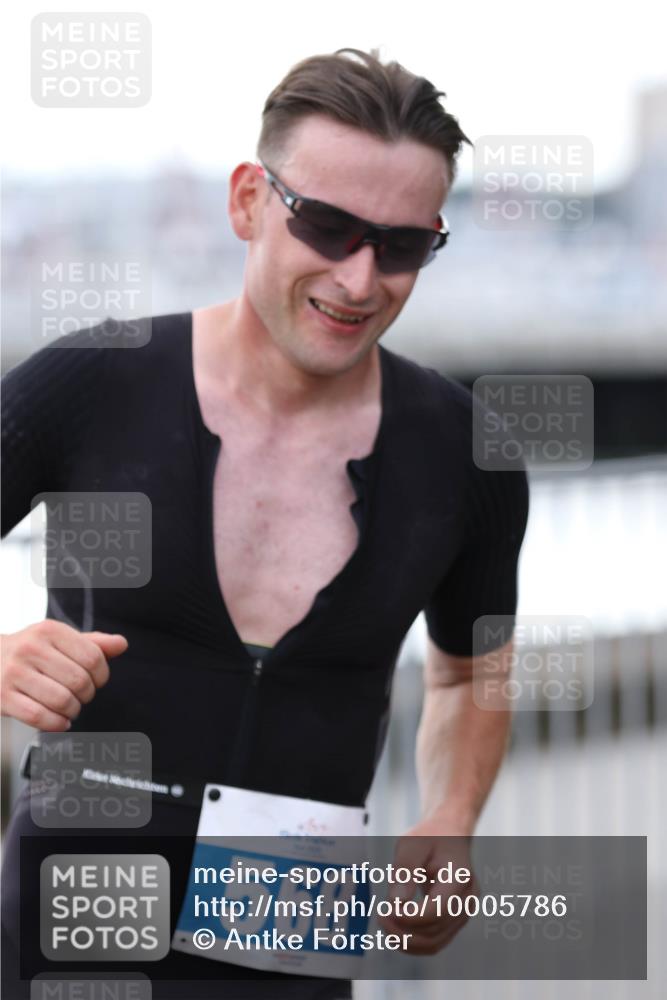 16.08.2026 - KN Förde Triathlon 2026 Antke Förster http://msf.ph/oto/10005786 16.08.2026 13:42:56 Laufen 568 meine-sportfotos.de