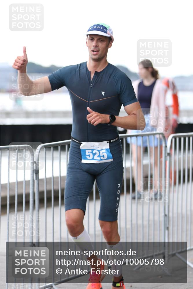 16.08.2026 - KN Förde Triathlon 2026 Antke Förster http://msf.ph/oto/10005798 16.08.2026 13:43:09 Laufen 525 meine-sportfotos.de
