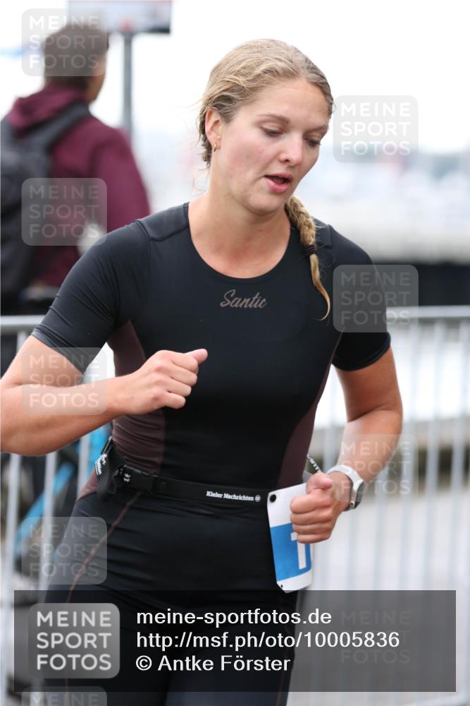 16.08.2026 - KN Förde Triathlon 2026 Antke Förster http://msf.ph/oto/10005836 16.08.2026 10:18:45 Laufen  meine-sportfotos.de