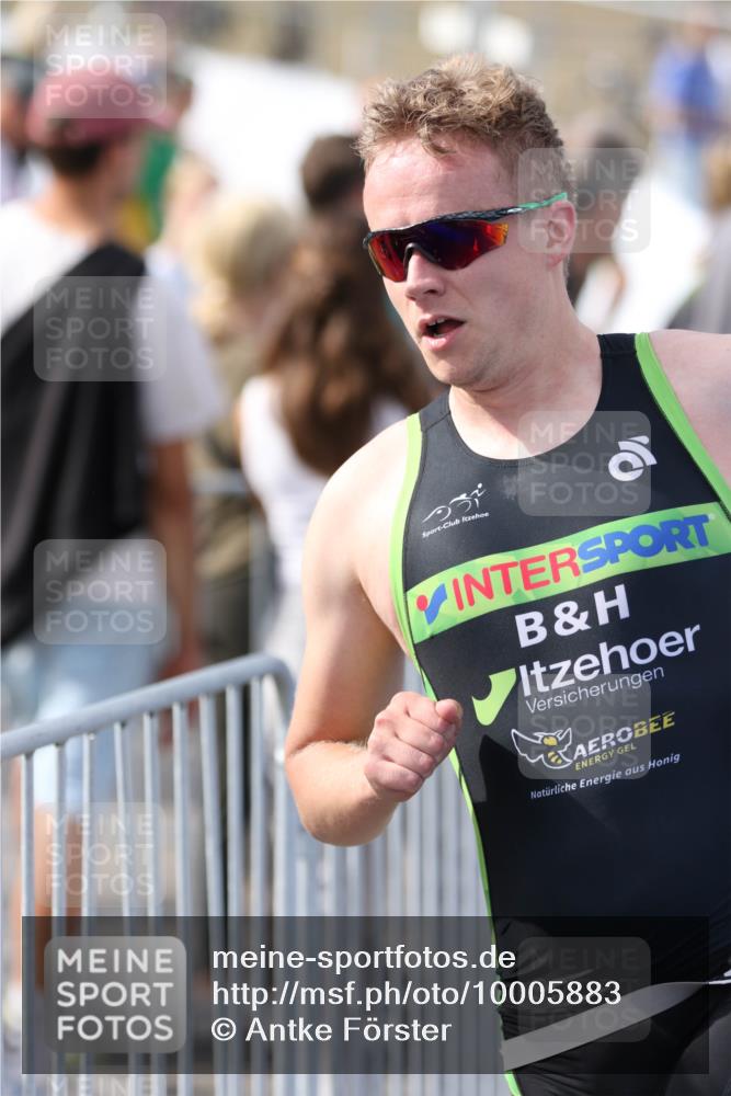 16.08.2026 - KN Förde Triathlon 2026 Antke Förster http://msf.ph/oto/10005883 16.08.2026 16:14:16 Laufen 60 meine-sportfotos.de