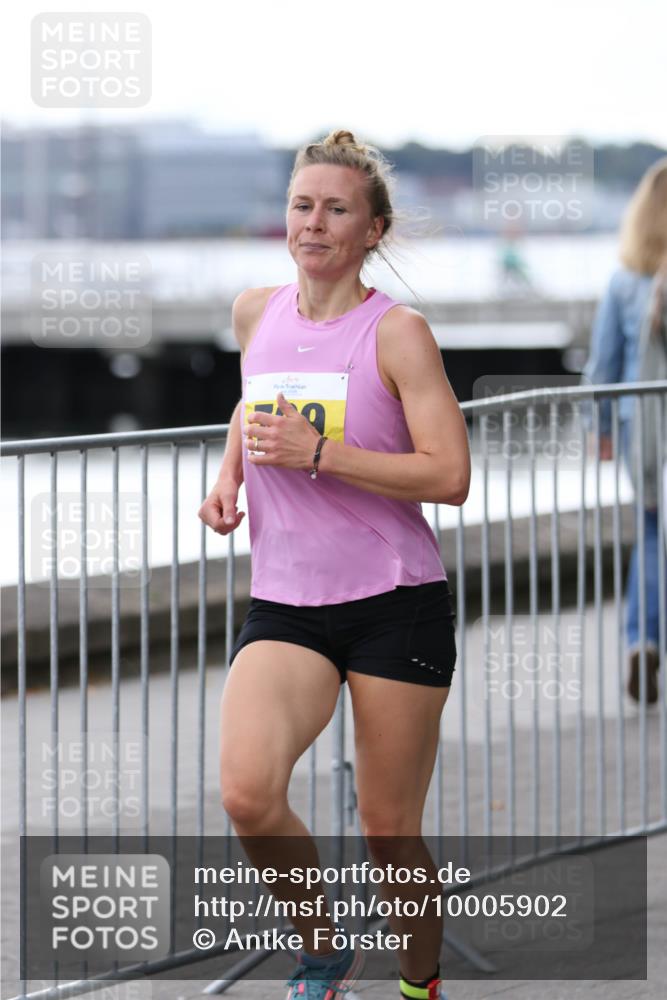 16.08.2026 - KN Förde Triathlon 2026 Antke Förster http://msf.ph/oto/10005902 16.08.2026 13:43:44 Laufen  meine-sportfotos.de