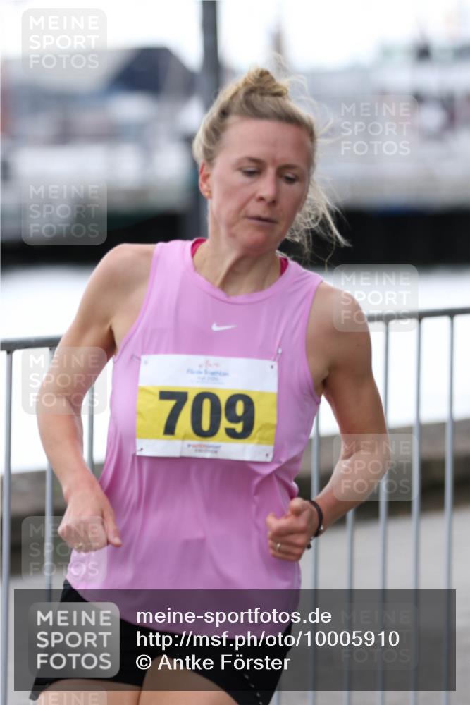 16.08.2026 - KN Förde Triathlon 2026 Antke Förster http://msf.ph/oto/10005910 16.08.2026 13:43:45 Laufen 709 meine-sportfotos.de