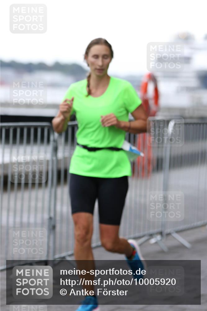 16.08.2026 - KN Förde Triathlon 2026 Antke Förster http://msf.ph/oto/10005920 16.08.2026 10:19:24 Laufen  meine-sportfotos.de