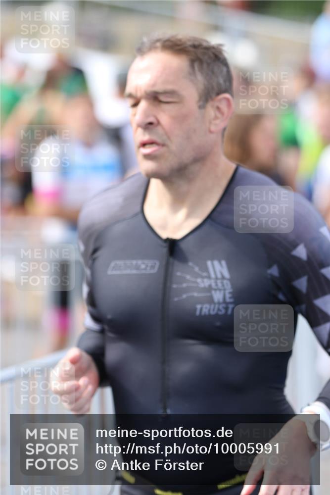 16.08.2026 - KN Förde Triathlon 2026 Antke Förster http://msf.ph/oto/10005991 16.08.2026 16:15:52 Laufen  meine-sportfotos.de