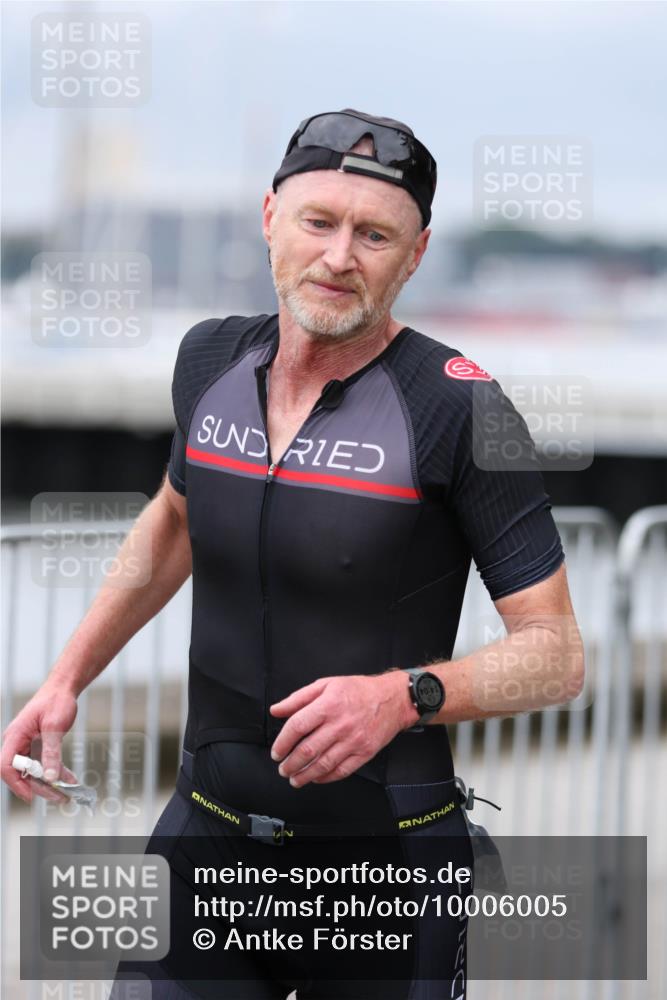 16.08.2026 - KN Förde Triathlon 2026 Antke Förster http://msf.ph/oto/10006005 16.08.2026 11:59:21 Laufen  meine-sportfotos.de