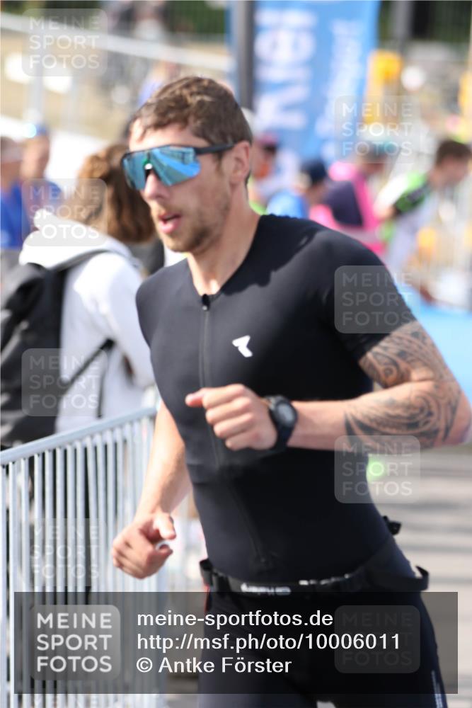 16.08.2026 - KN Förde Triathlon 2026 Antke Förster http://msf.ph/oto/10006011 16.08.2026 16:17:31 Laufen  meine-sportfotos.de