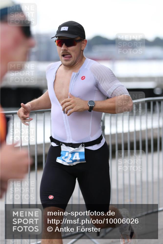 16.08.2026 - KN Förde Triathlon 2026 Antke Förster http://msf.ph/oto/10006026 16.08.2026 13:44:15 Laufen 24 meine-sportfotos.de