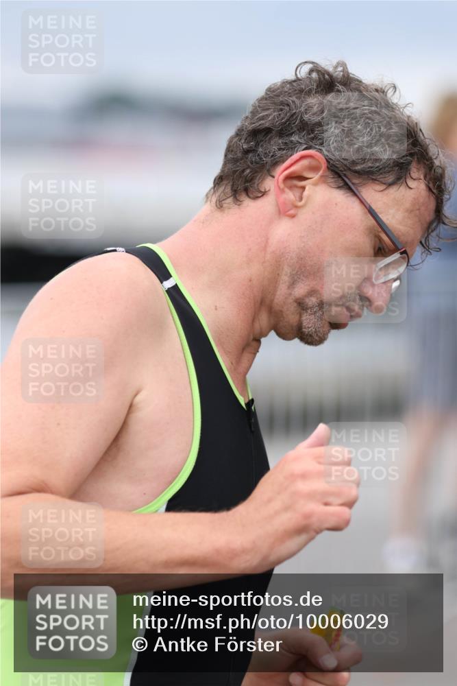 16.08.2026 - KN Förde Triathlon 2026 Antke Förster http://msf.ph/oto/10006029 16.08.2026 11:59:24 Laufen  meine-sportfotos.de