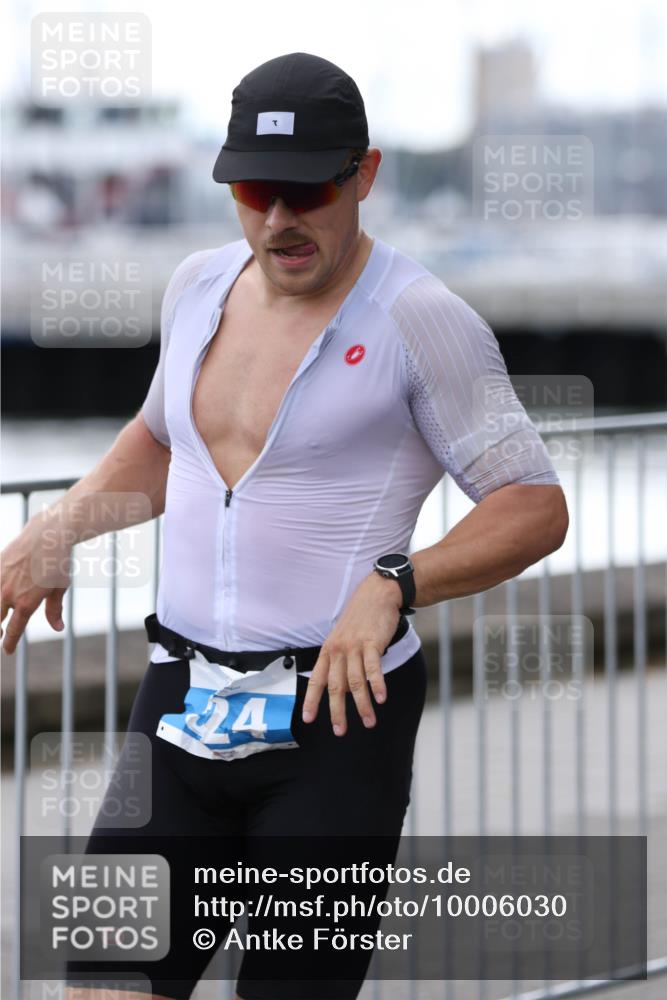 16.08.2026 - KN Förde Triathlon 2026 Antke Förster http://msf.ph/oto/10006030 16.08.2026 13:44:15 Laufen 24 meine-sportfotos.de