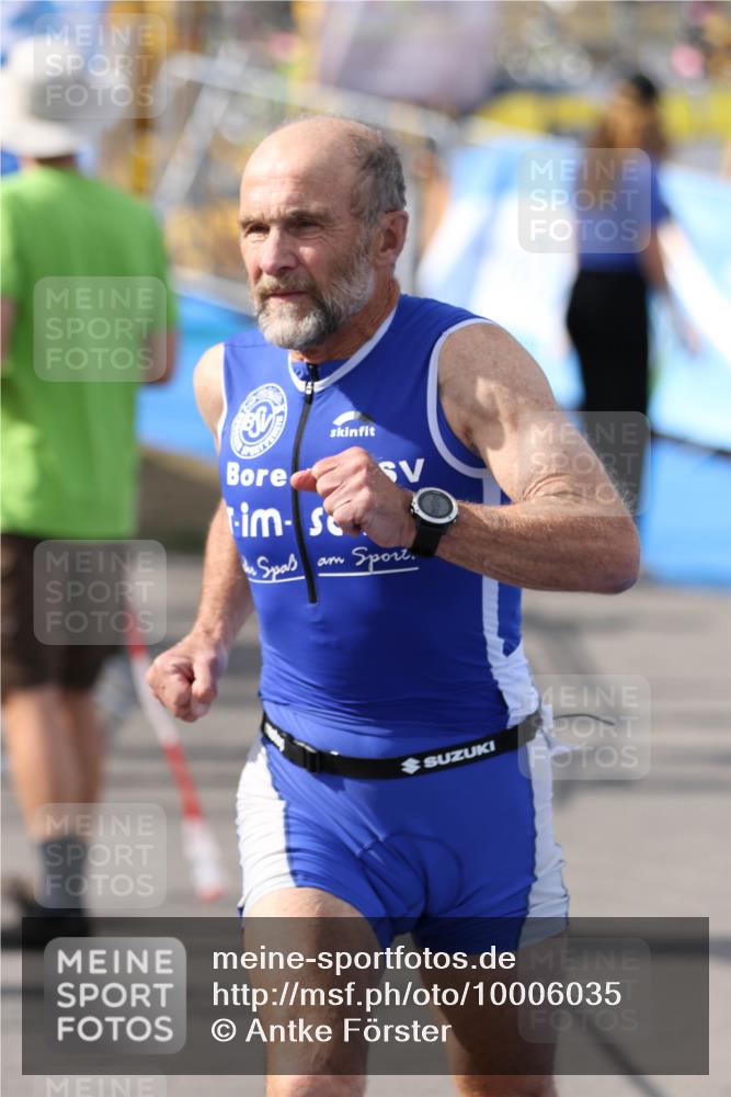 16.08.2026 - KN Förde Triathlon 2026 Antke Förster http://msf.ph/oto/10006035 16.08.2026 16:18:53 Laufen  meine-sportfotos.de