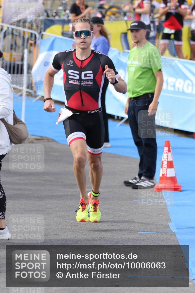16.08.2026 - KN Förde Triathlon 2026 Antke Förster http://msf.ph/oto/10006063 16.08.2026 16:23:50 Laufen  meine-sportfotos.de